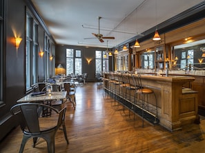 Gastropub