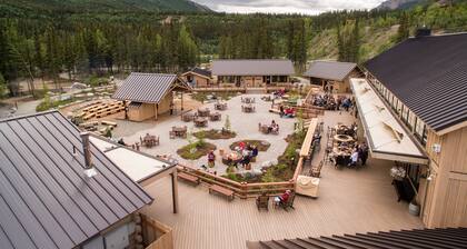 Holland America Denali Lodge