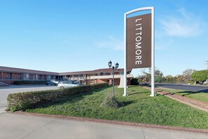 Exterior - Littomore Suites Bathurst (Bathurst)