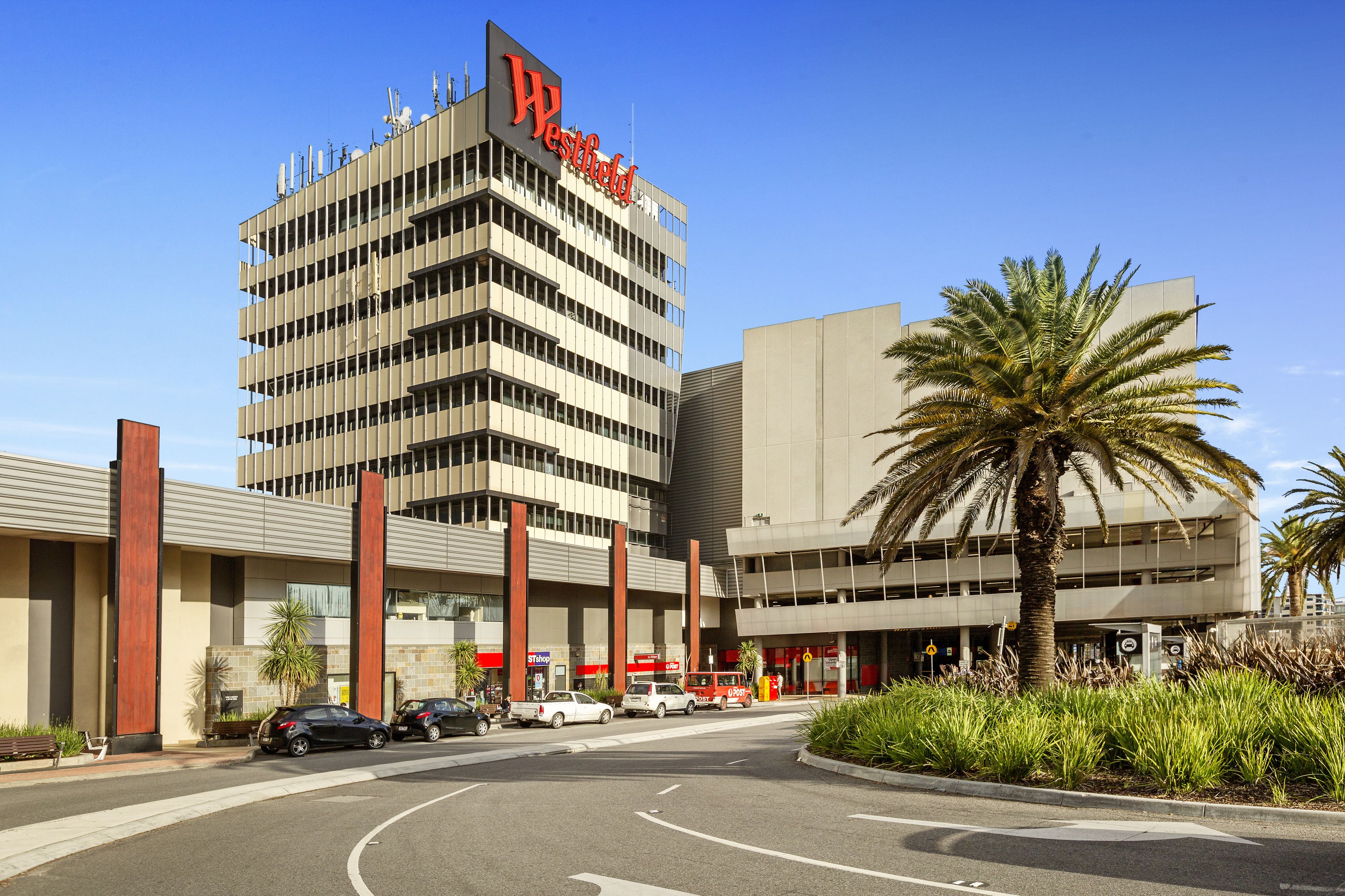 Nightelier Doncaster — image 2