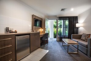 Studio | Blendingsgardiner, strykejern/-brett, wi-fi (inkludert) og sengetøy