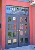 Lunch and dinner served