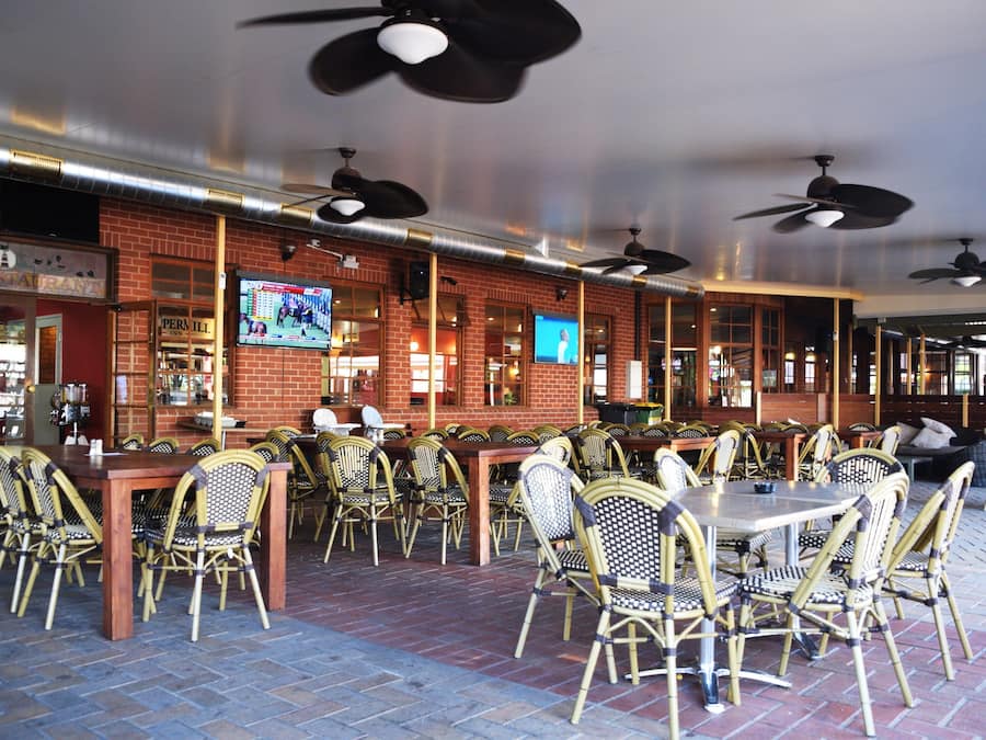 Lunch and dinner served