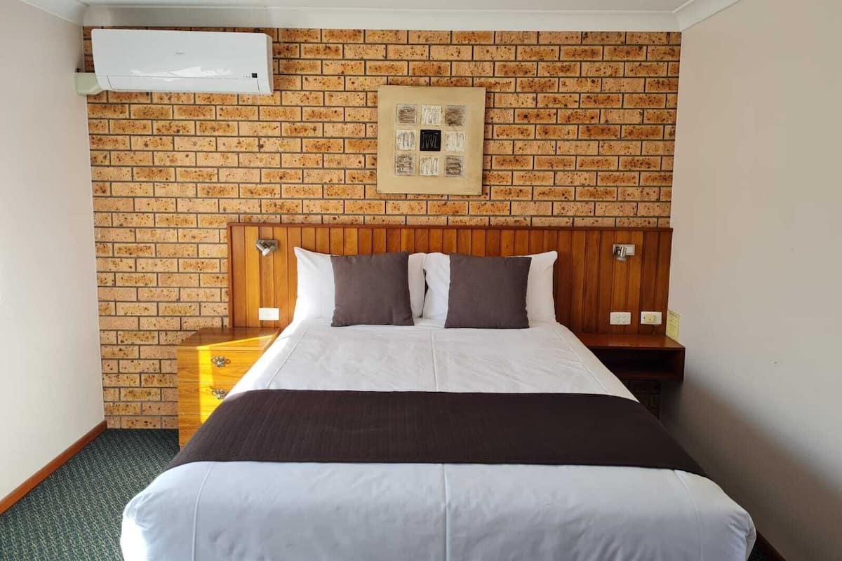 Literie de qualité supérieure, surmatelas, bureau