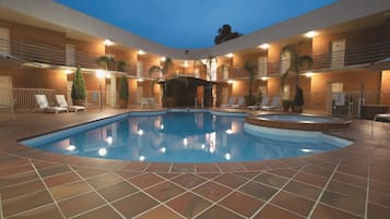 Outdoor pool, pool loungers