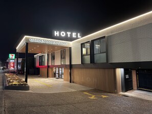 Front of property - Garden Lodge Sydney (Haberfield)