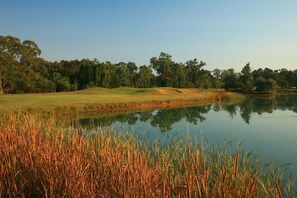 Golf - Thurgoona Country Club Resort (Thurgoona)