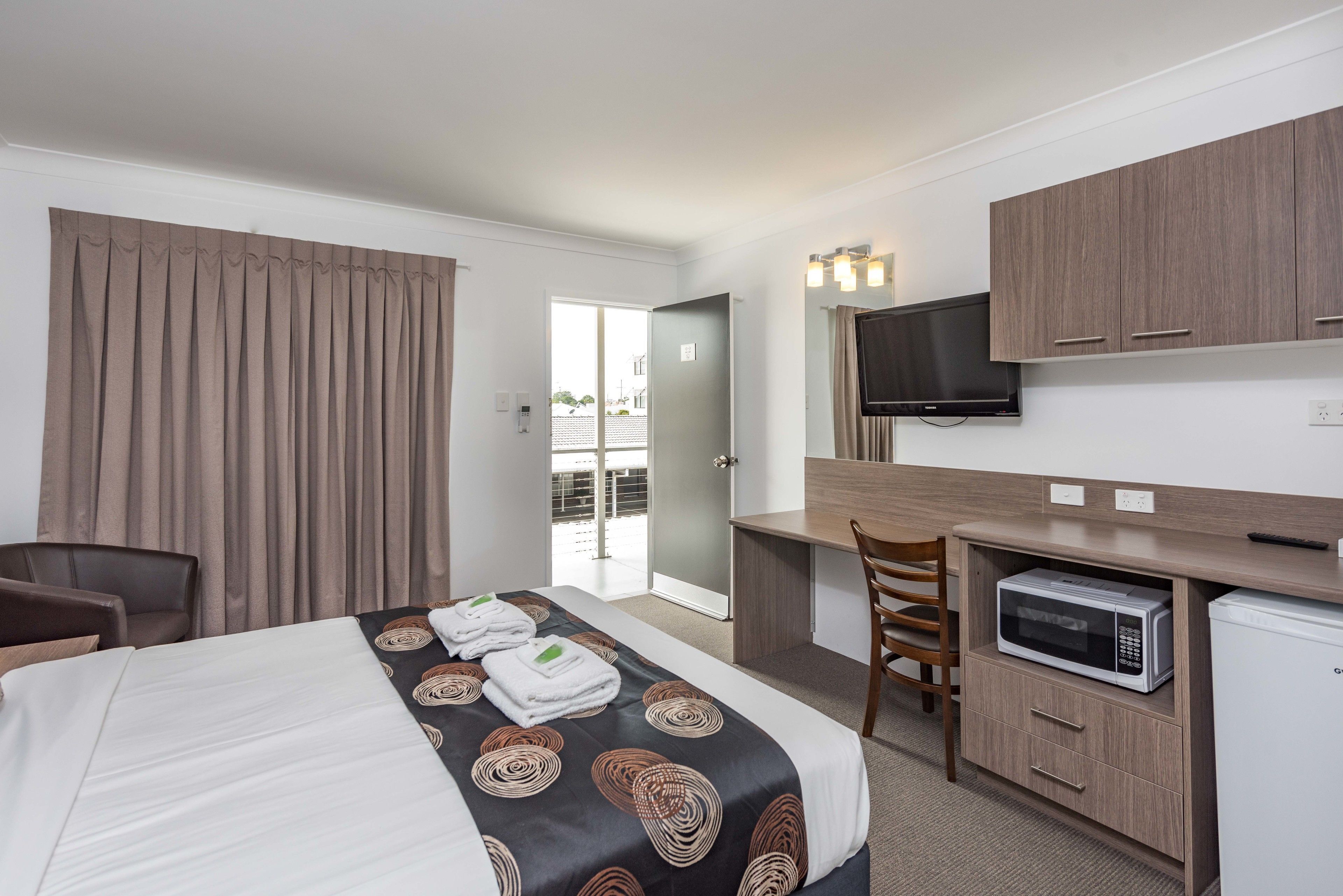 Desk, iron/ironing board, cribs/infant beds, free WiFi