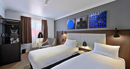 Silkari Urban CKS Sydney Airport Hotel