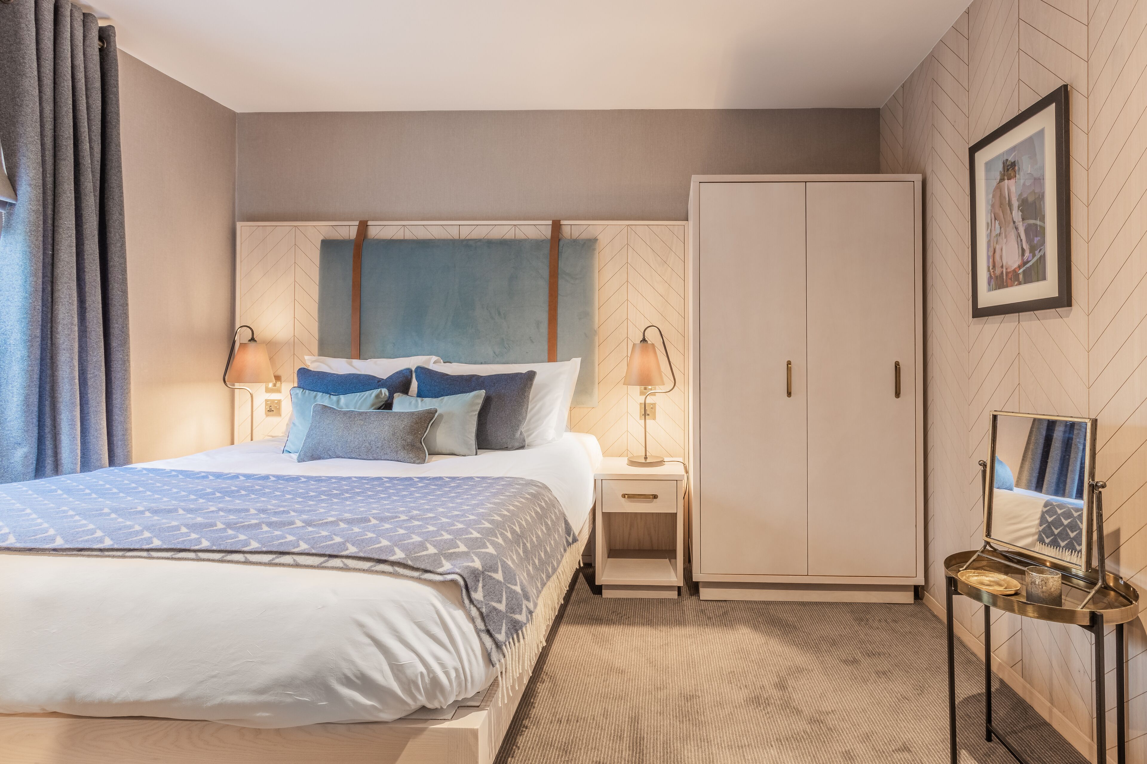 superior double room | hypo-allergenic bedding, minibar, in-room safe, desk