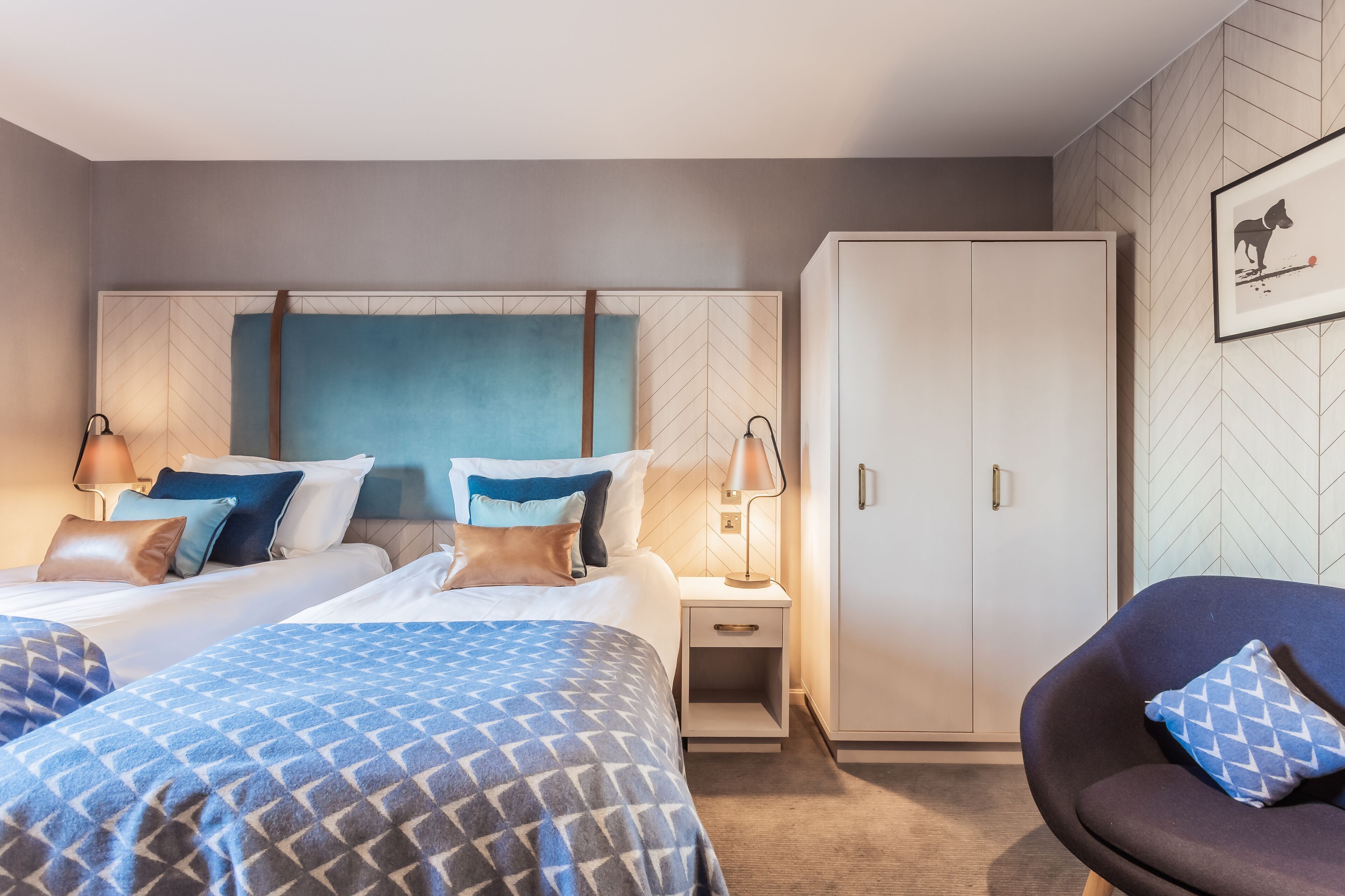 Hypoallergeen beddengoed, een minibar, een kluis op de kamer, een bureau