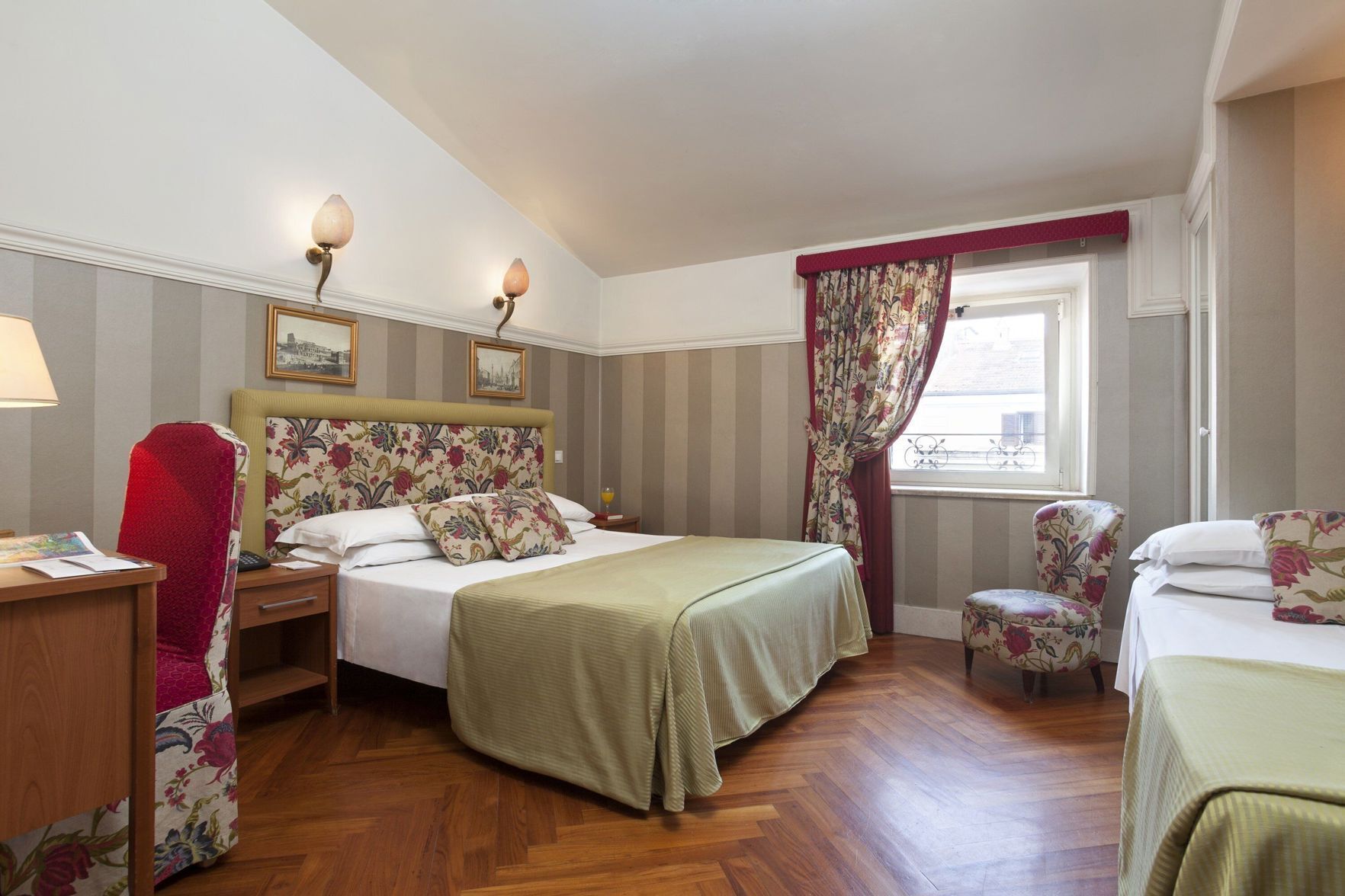 Couette en duvet d'oie, bureau, rideaux occultants