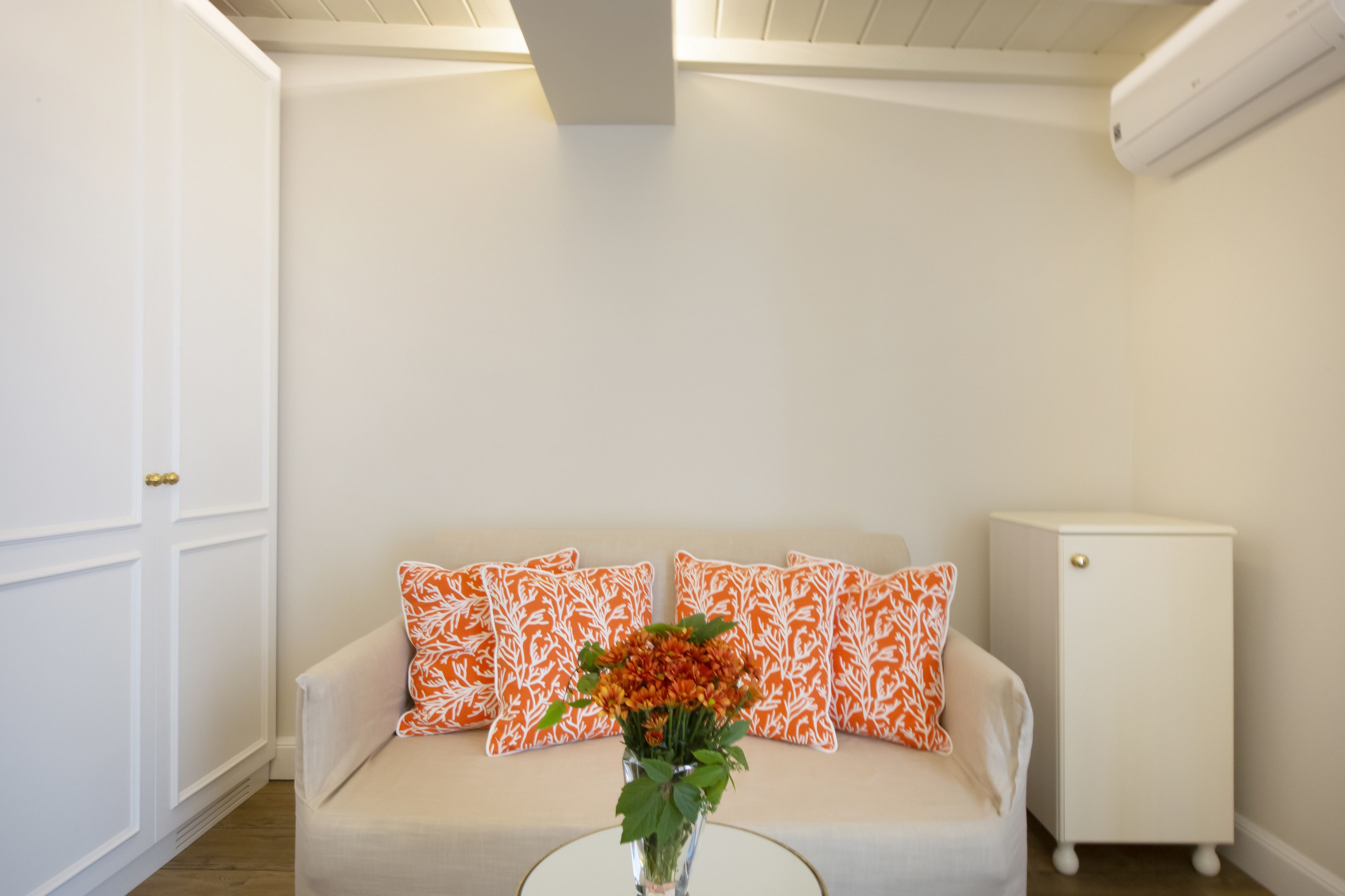 Photo - Despotiko Hotel