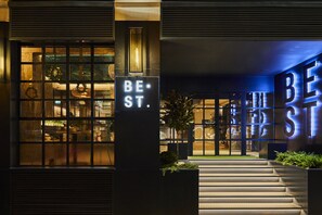 酒吧（店内）