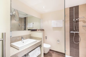 Shower, free toiletries, hair dryer, bathrobes