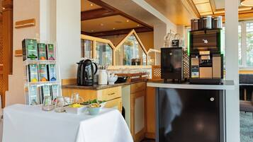 Daily buffet breakfast for a fee