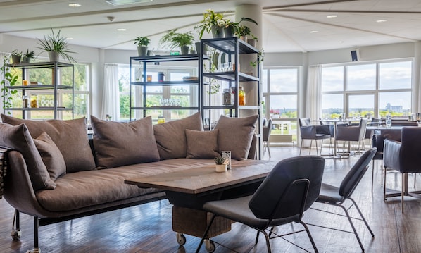 Sala de estar en el lobby