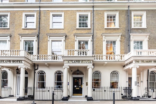 Nayland Hotel