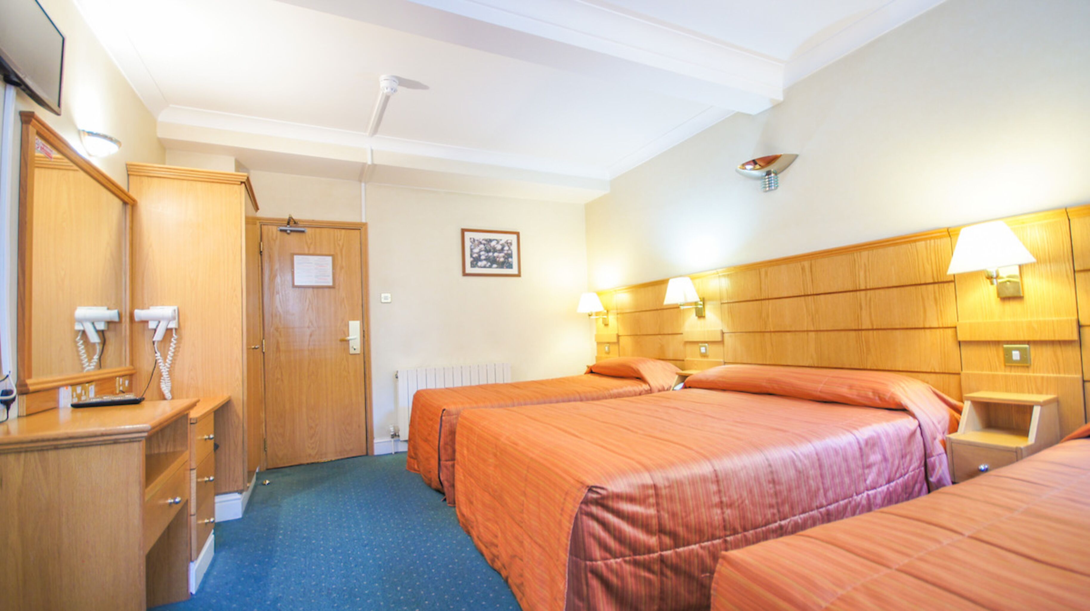 In-room safe, desk, free WiFi, bed sheets