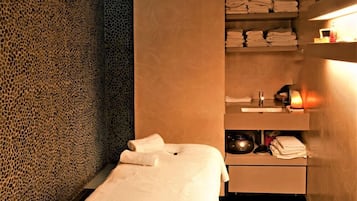 2 salas de tratamento, massagens