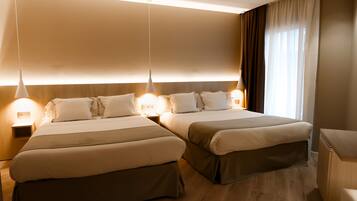 Verduisterende gordijnen, gratis wifi, beddengoed, rolstoeltoegang