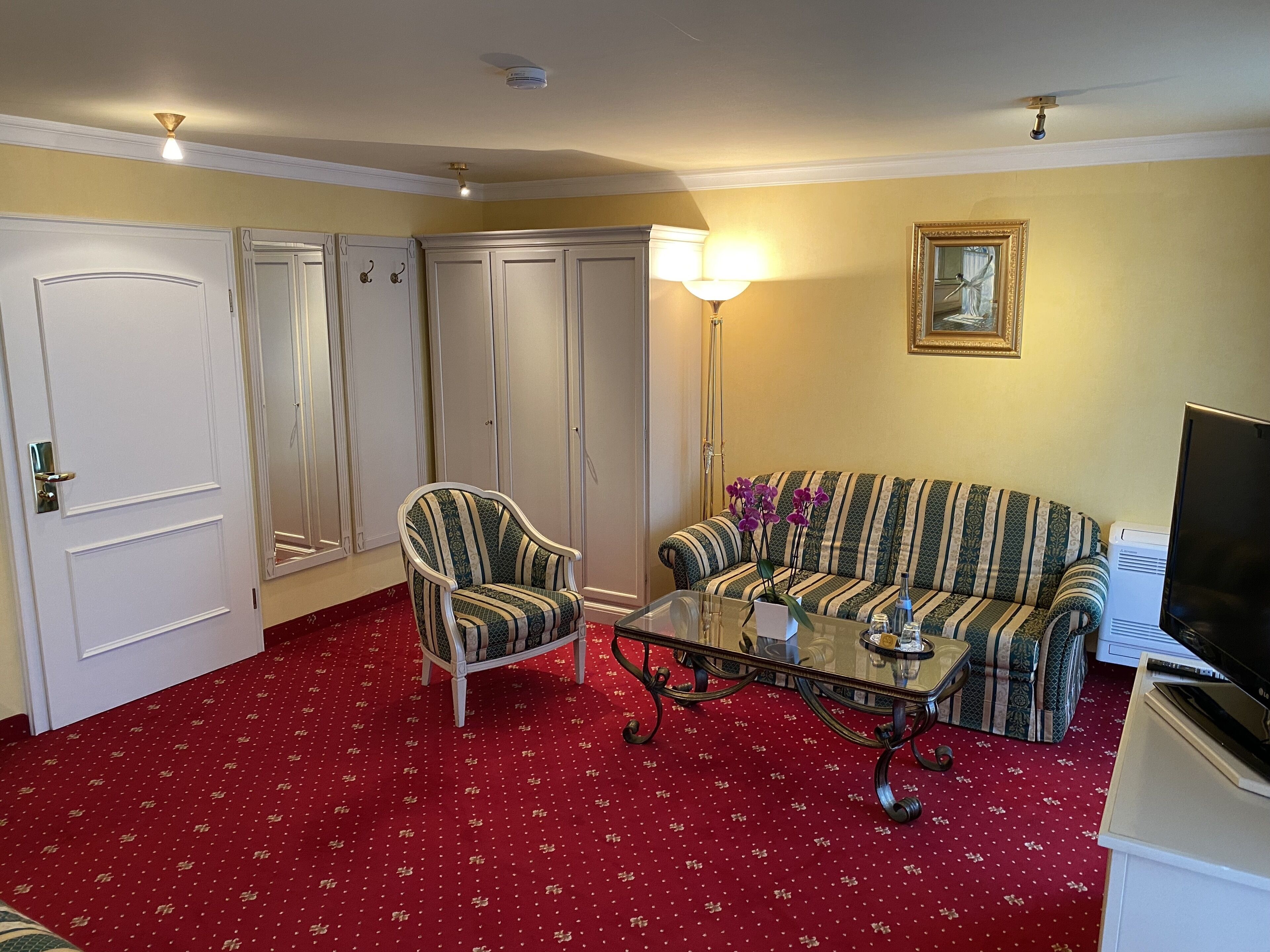 junior studio (castle) | view from room