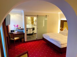 Junior-Suite (Main Building)
