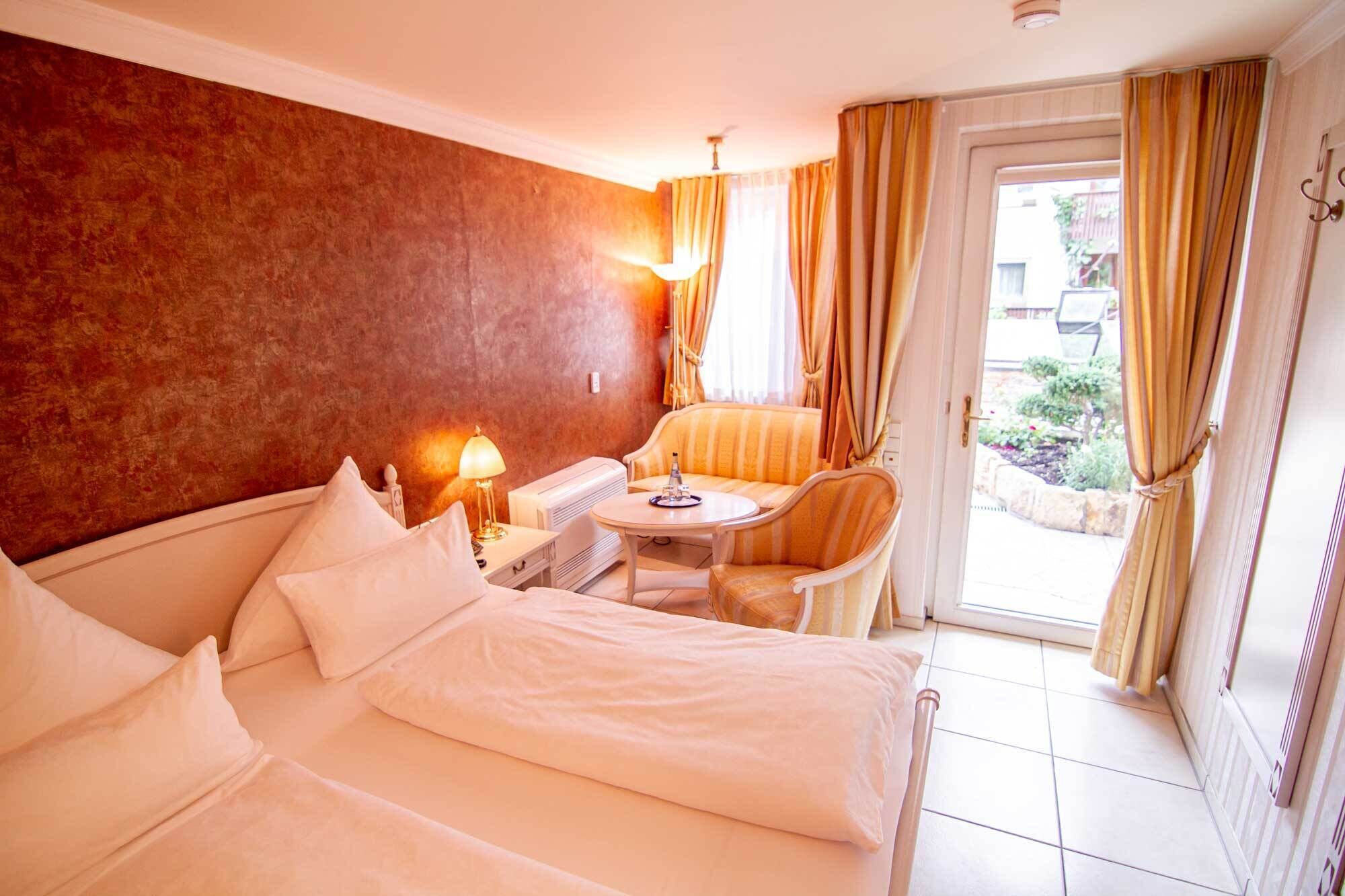 comfort double room (castle) | 2 bedrooms, minibar, in-room safe, desk