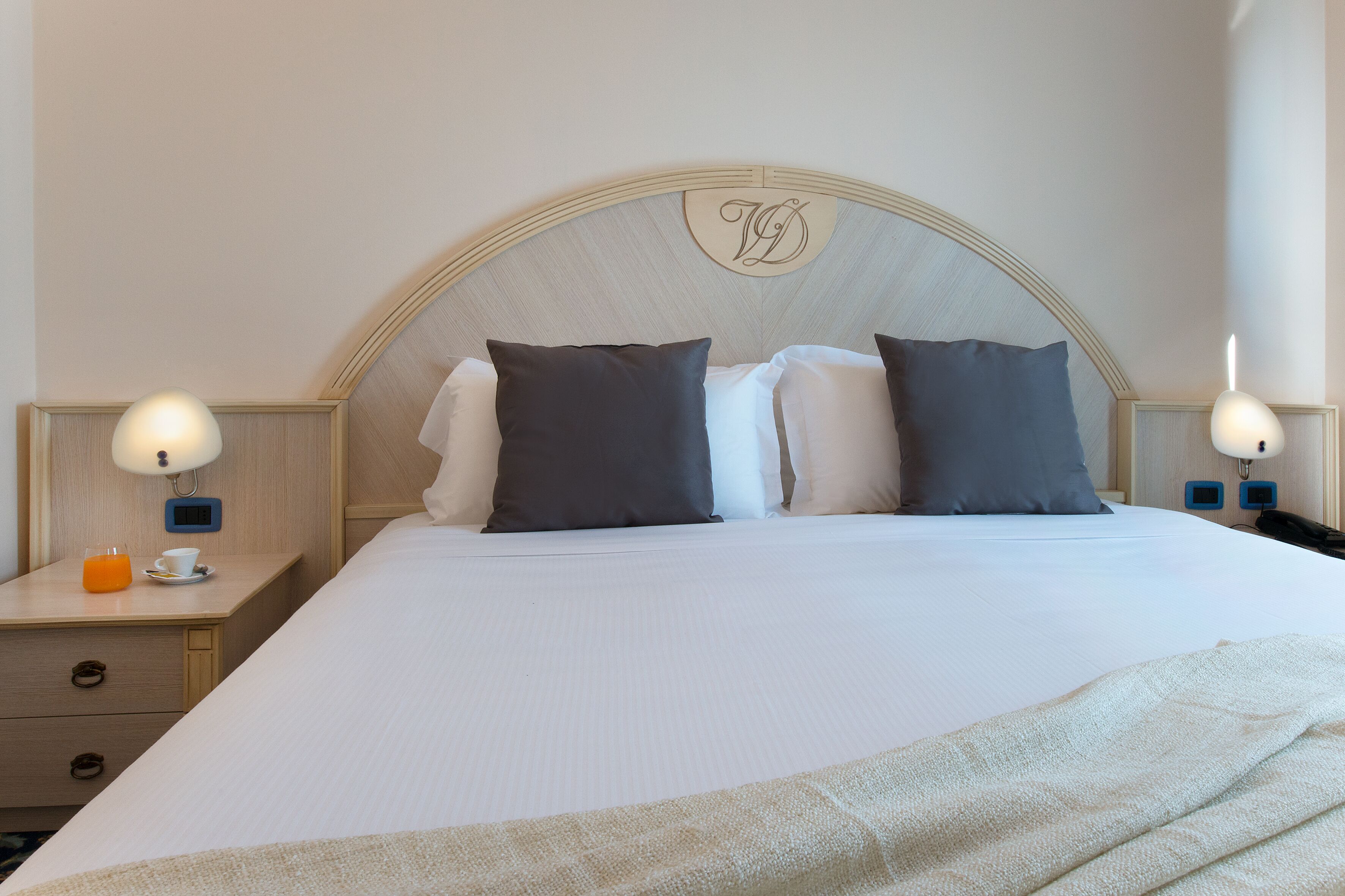 minibar, in-room safe, desk, soundproofing