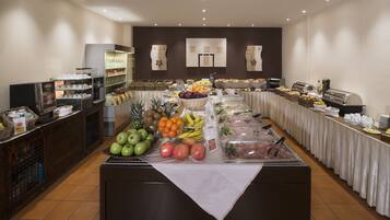 Petit déjeuner compris tous les jours