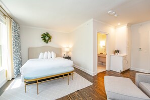 Standard Single Room, 1 King Bed