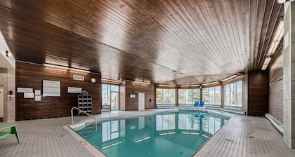 Stony Plain Inn and Suites