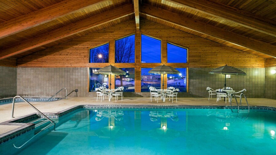 AmericInn by Wyndham Worthington