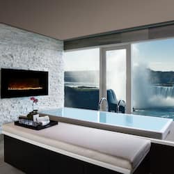 Couples treatment rooms, hot tub, body treatments, hydrotherapy