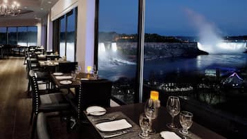 2 restaurants, breakfast, lunch, dinner served; Italian cuisine
