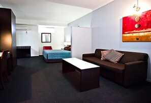 1 bedroom, desk, iron/ironing board, free WiFi