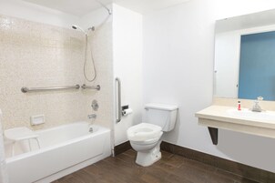 Baño para personas con discapacidad