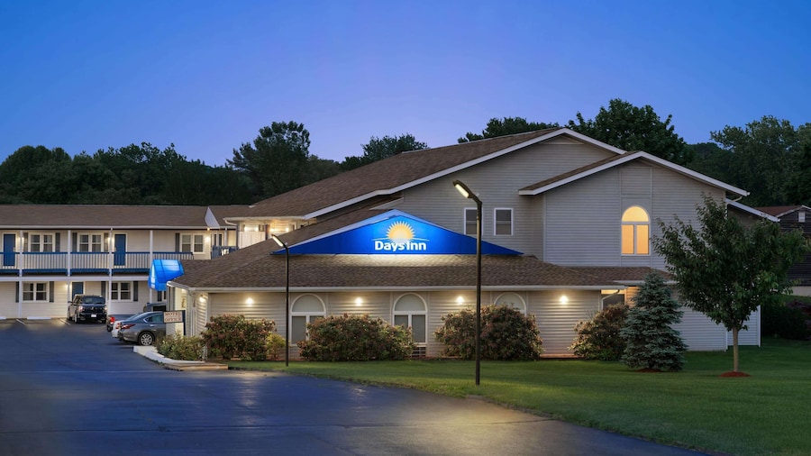 Days Inn by Wyndham Middletown/Newport Area