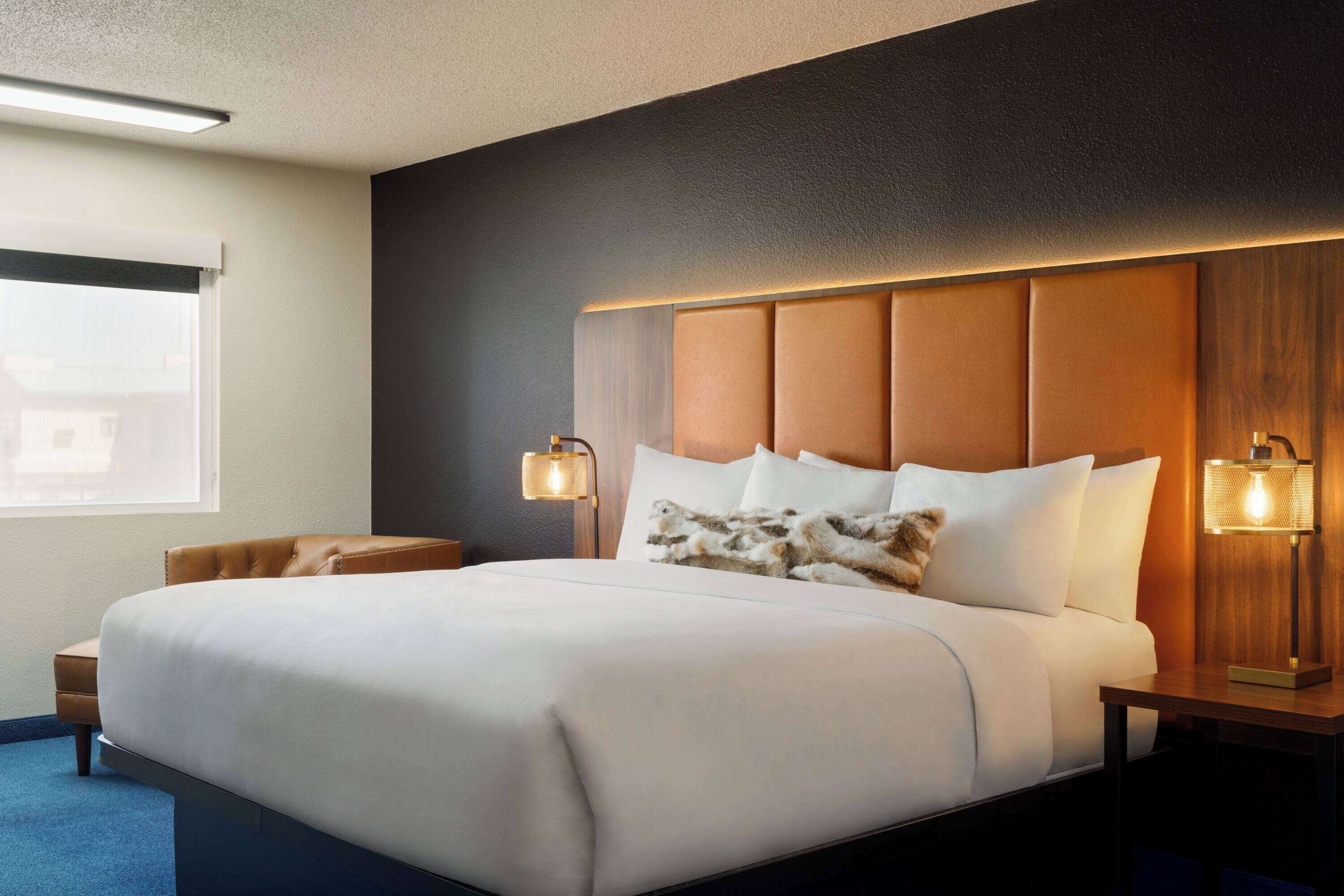 Chambre Standard, 1 très grand lit, non-fumeurs | Literie de qualité supérieure, surmatelas, bureau