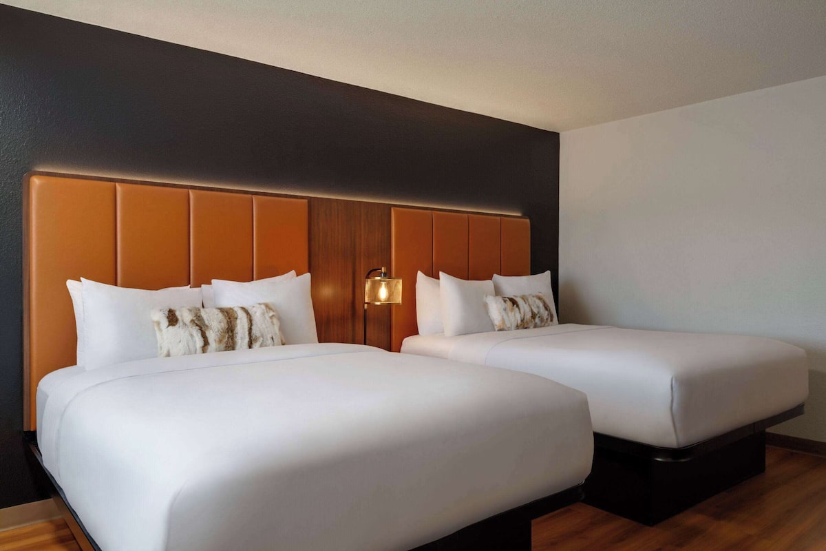 Room, 2 Queen Beds, Non Smoking | Premium bedding, pillowtop beds, desk, laptop workspace