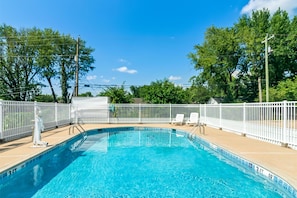 Seasonal outdoor pool