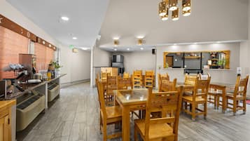Desayuno continental incluido todos los días
