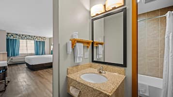 Suite, 1 King Bed, Accessible, Non Smoking | Blackout drapes, iron/ironing board, free WiFi, bed sheets