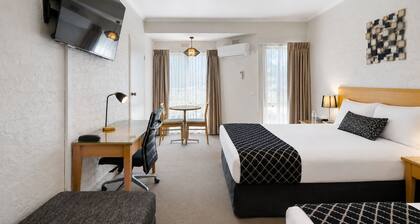 Comfort Inn Coach & Bushmans
