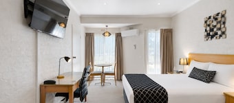 Comfort Inn Coach & Bushmans