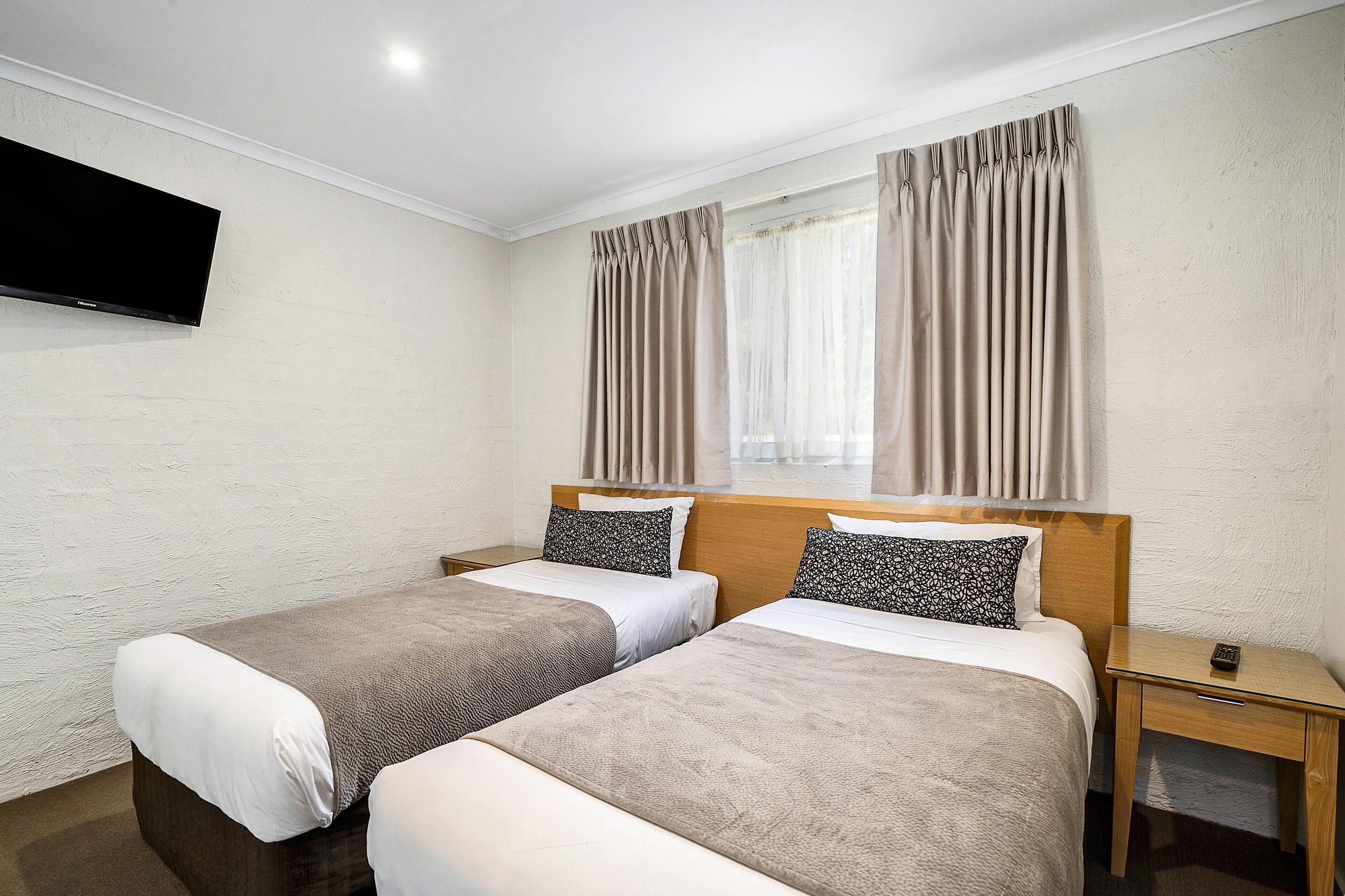 Standard Room, Multiple Beds, Non Smoking