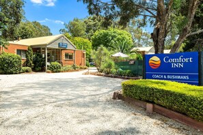 Exterior - Comfort Inn Coach & Bushmans (Seymour)
