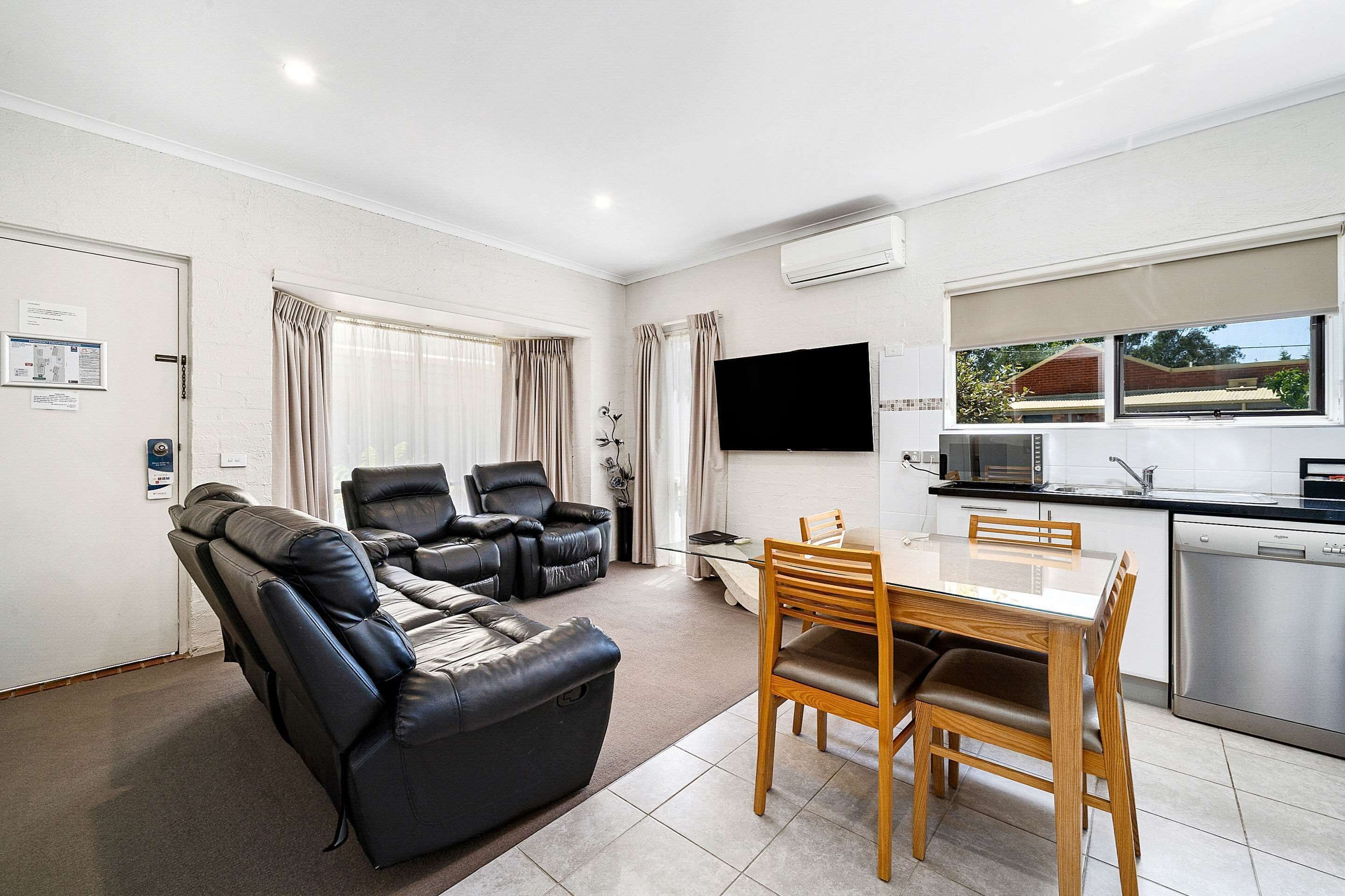 Soundproofing, iron/ironing board, free WiFi, bed sheets