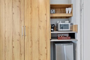 Kamar Standar, Beberapa Tempat Tidur, Bebas Asap Rokok | Kedap suara, setrika/meja setrika, Wi-Fi gratis, dan seprai linen
