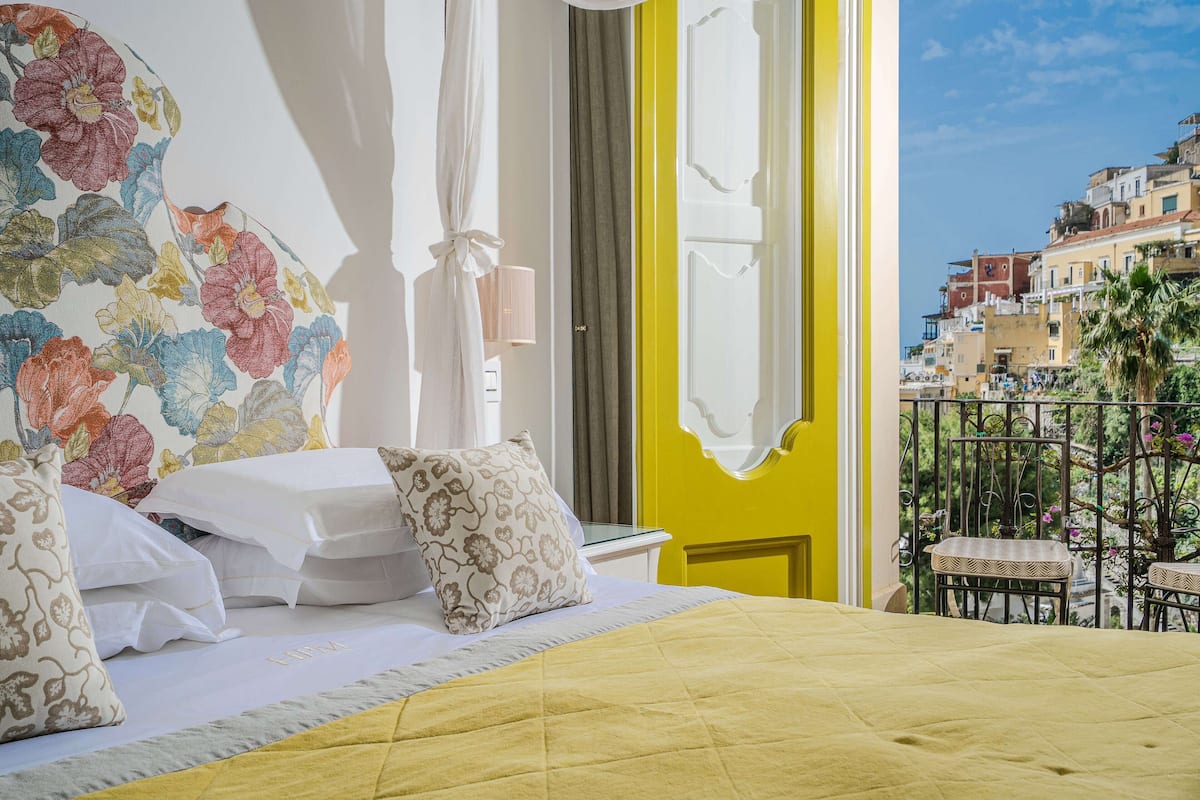 deluxe double or twin room, balcony, sea view | 1 bedroom, frette italian sheets, premium bedding, minibar